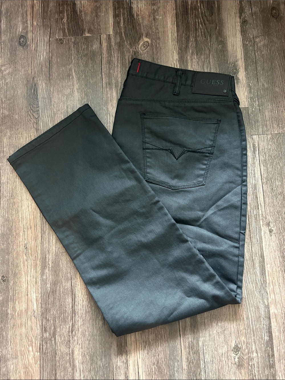 GUESS Men's Black Slim Straight Jeans